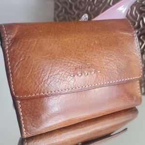 Vintage FOSSIL distressed Learger Bifold Wallet